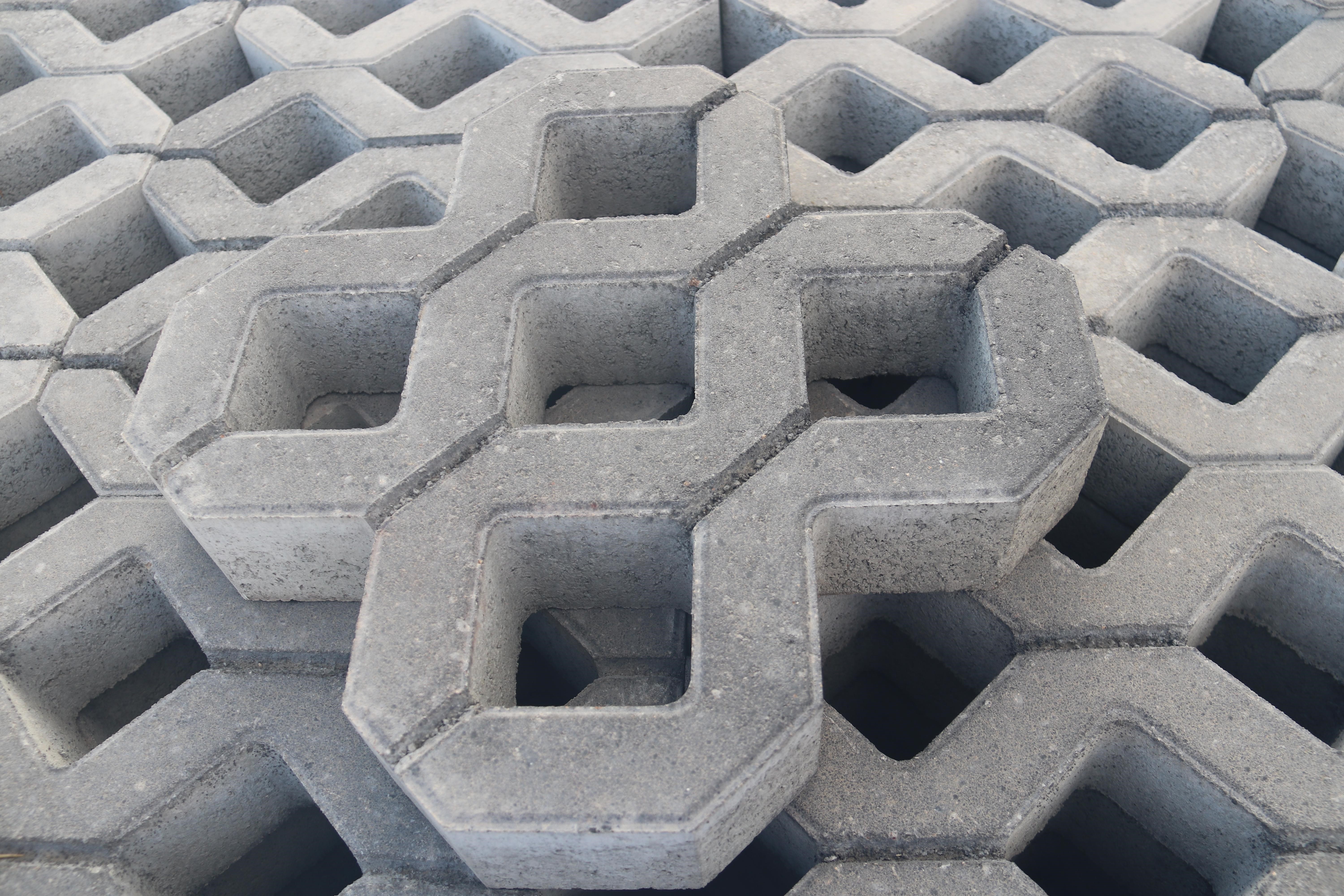Lattice Blocks